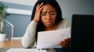 Le Québec traque les réseaux de fraude ciblant les étudiants africains