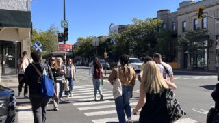 Moins de 2 % des travailleurs immigrants invités à demander la résidence permanente