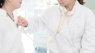 Fin du PEQ : Québec promet la sélection de tous les travailleurs de la santé touchés